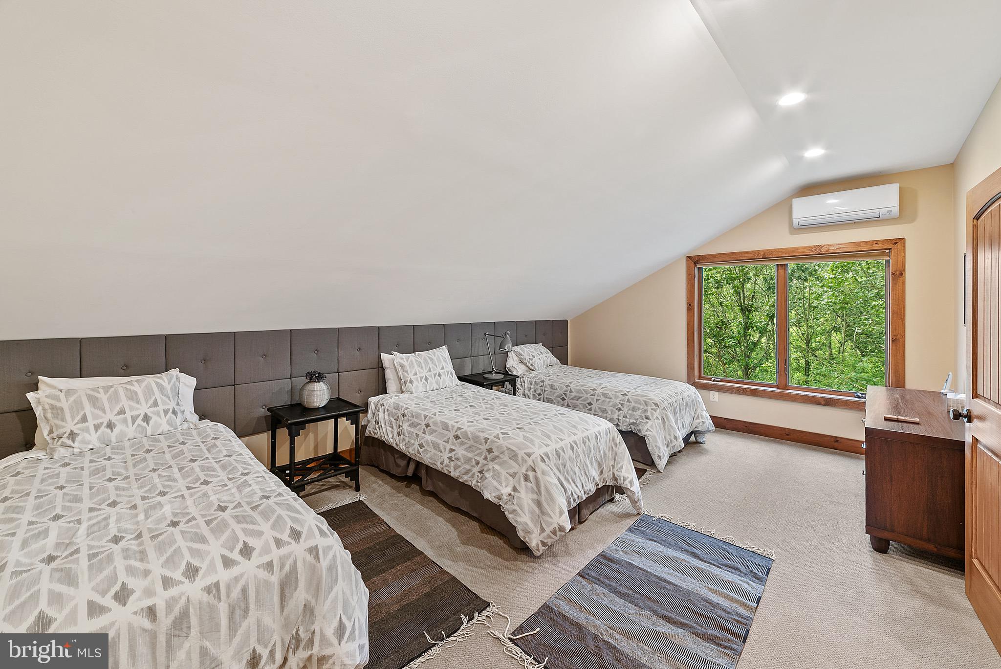 8517 Maidstone Road Delaplane, VA 20144 - Photo 37 of 49