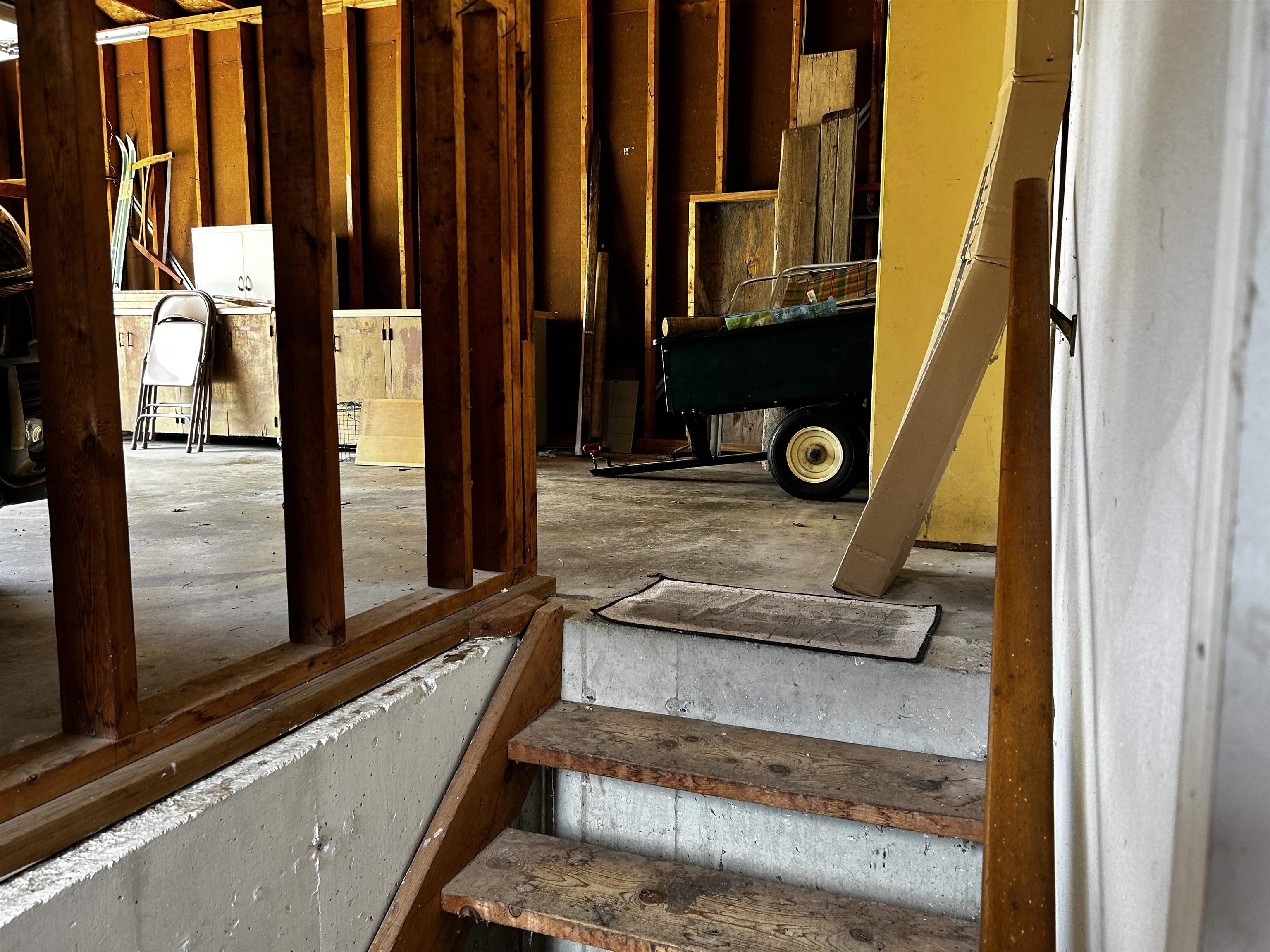 10072 Highway 72 Forreston, IL 61030 - Photo 15 of 36