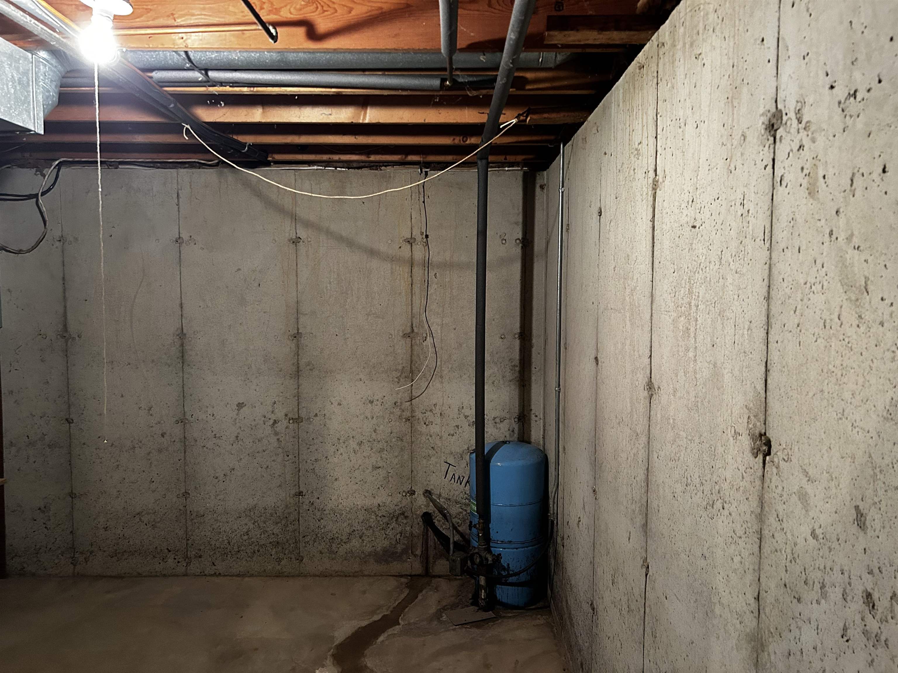 10072 Highway 72 Forreston, IL 61030 - Photo 29 of 36