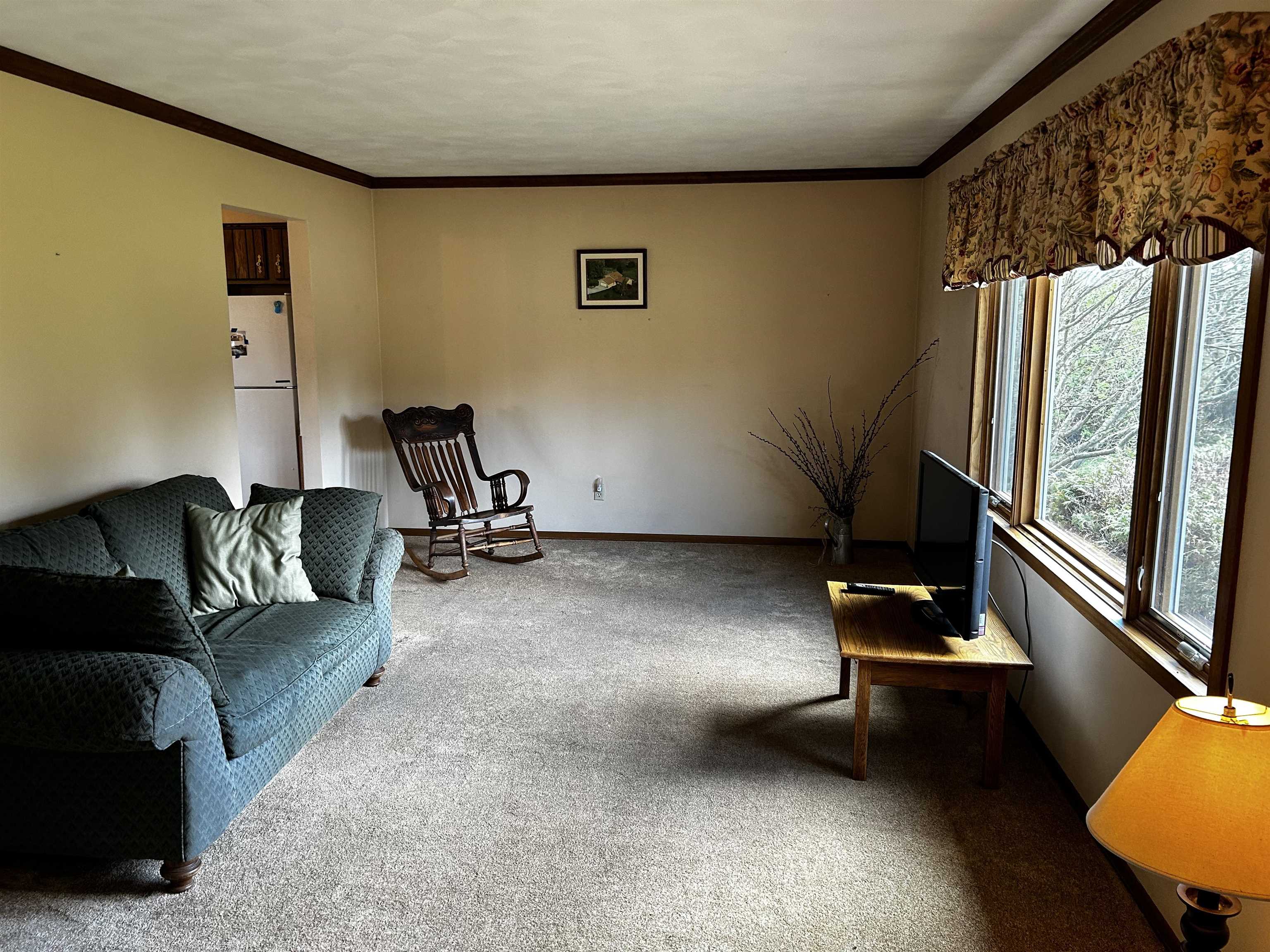 10072 Highway 72 Forreston, IL 61030 - Photo 6 of 36