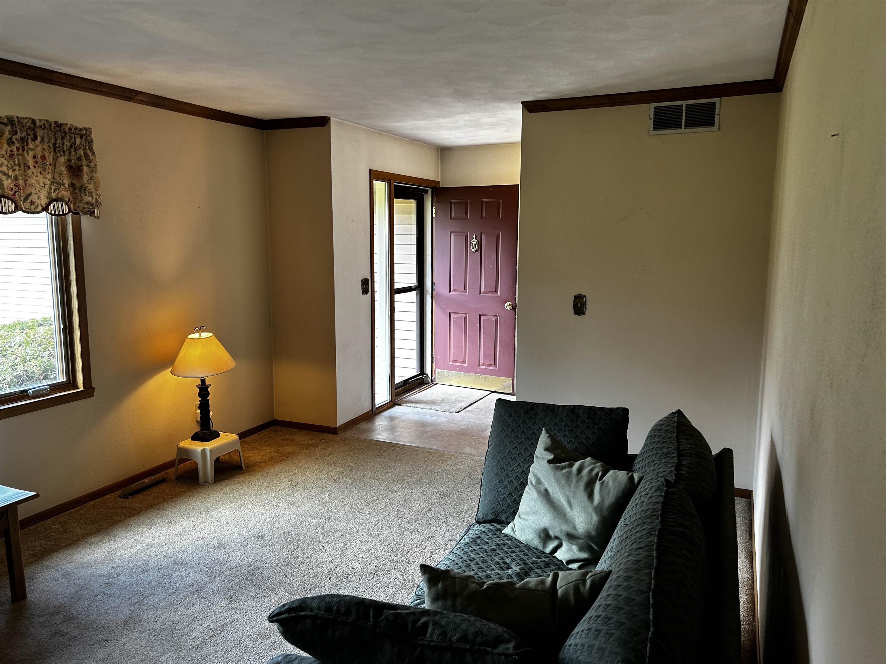 10072 Highway 72 Forreston, IL 61030 - Photo 7 of 36