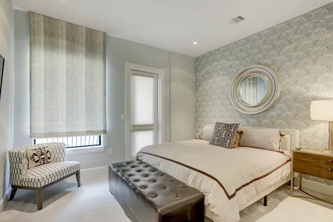 $1,279,000 | 2221 Welch Street, Unit 201, Houston, TX 77019