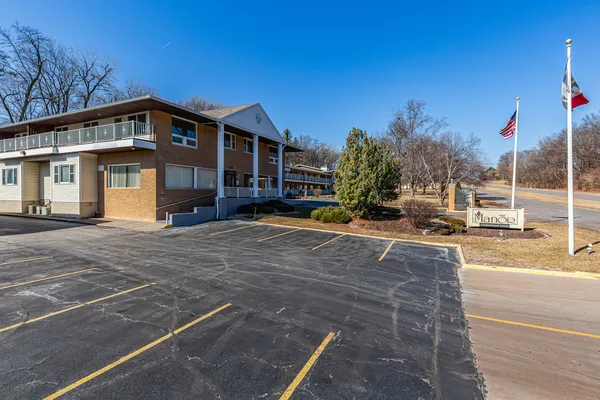 $149,900 | 1104 Kimberly Road, Unit 603, Bettendorf, IA 52722