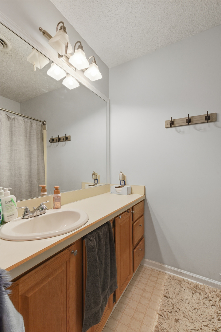 1104 Kimberly Road, Unit 603 Bettendorf, IA 52722 - Photo 22 of 30