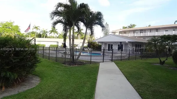 $1,800 | 700 Layne Boulevard, Unit 115, Hallandale Beach, FL 33009