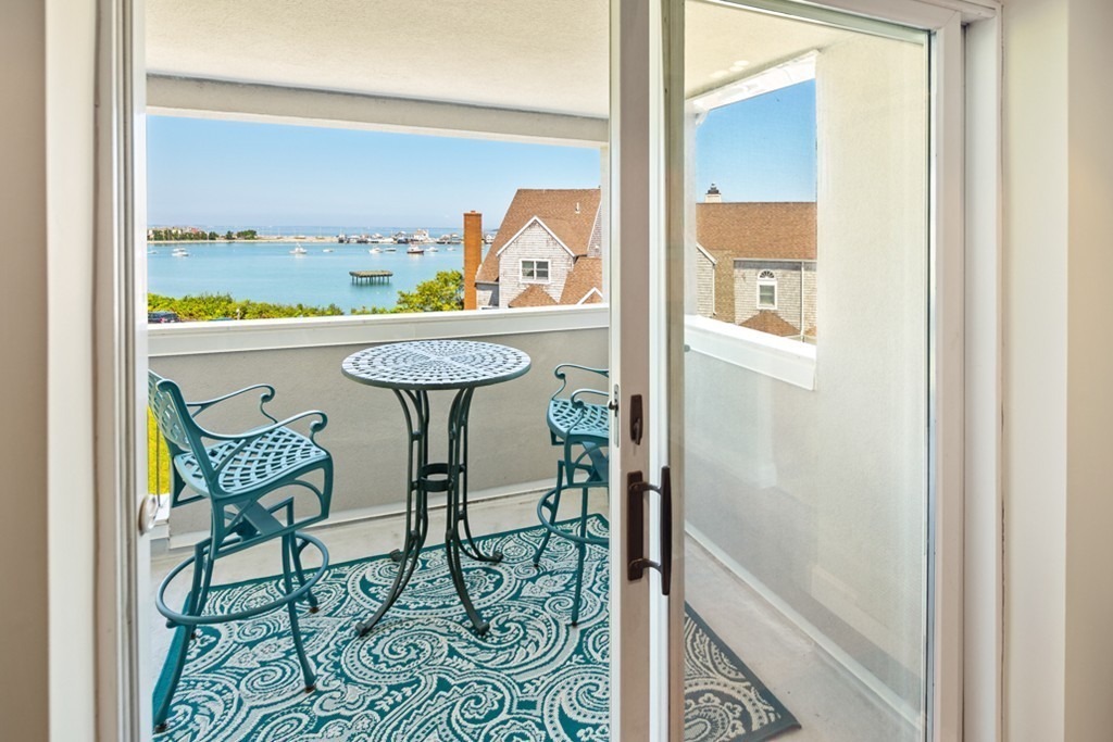 1 Commodore Court, Unit 405 Hull, MA 02045 - Photo 8 of 26