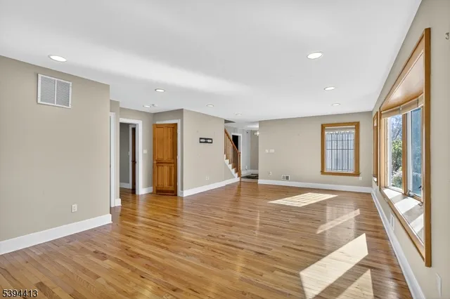 $999,999 | 800 Star View Way, Bridgewater, NJ 08807