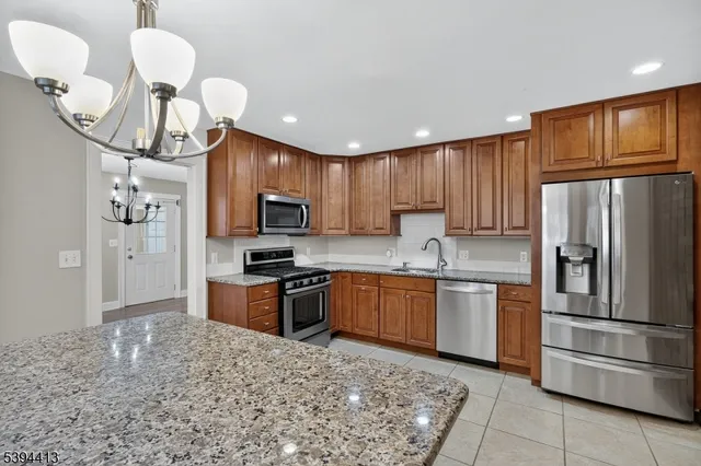 $999,999 | 800 Star View Way, Bridgewater, NJ 08807