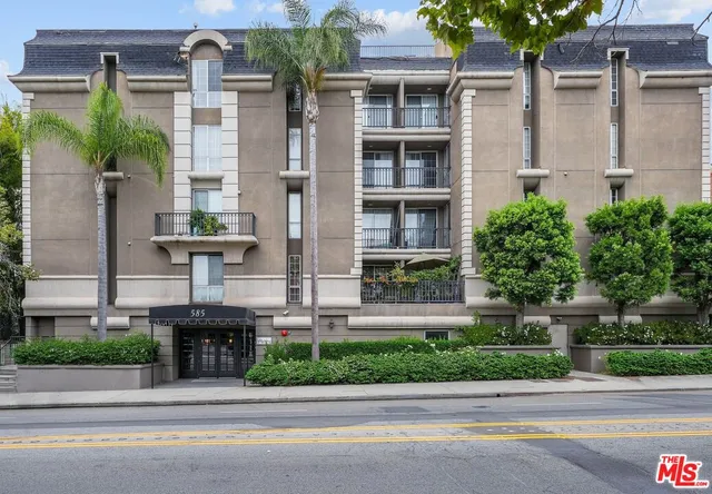 $4,250 | 585 North Rossmore Avenue, Unit 501, Los Angeles, CA 90004