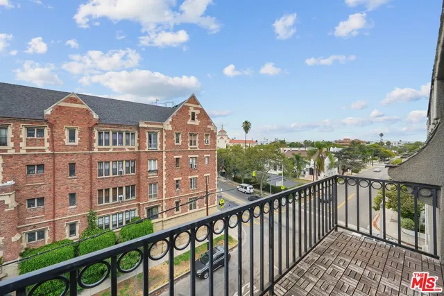 $4,250 | 585 North Rossmore Avenue, Unit 501, Los Angeles, CA 90004