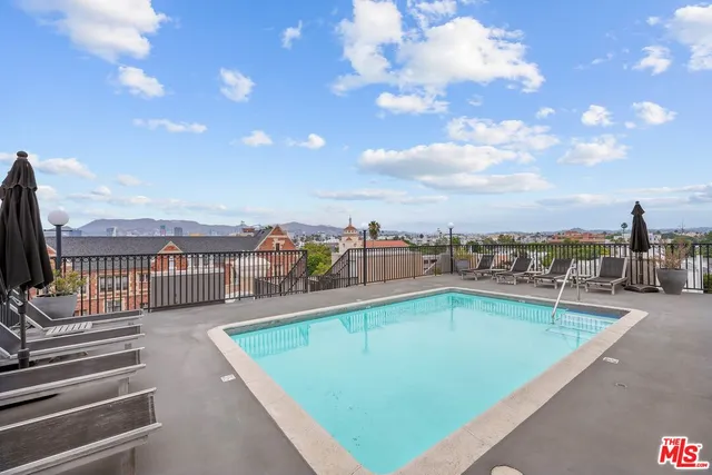 $4,250 | 585 North Rossmore Avenue, Unit 501, Los Angeles, CA 90004