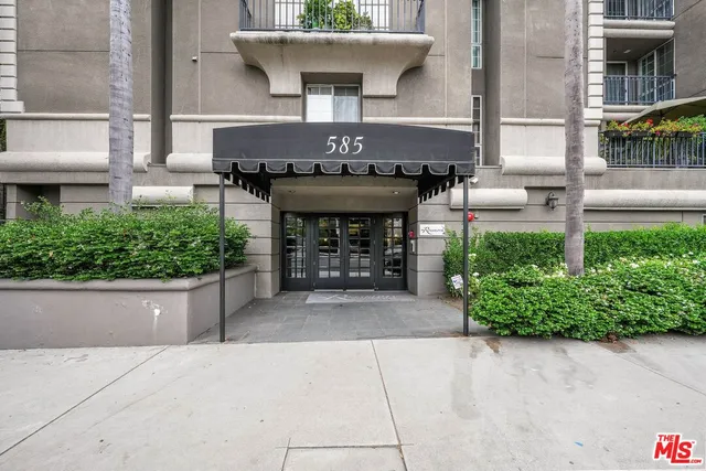 $4,250 | 585 North Rossmore Avenue, Unit 501, Los Angeles, CA 90004