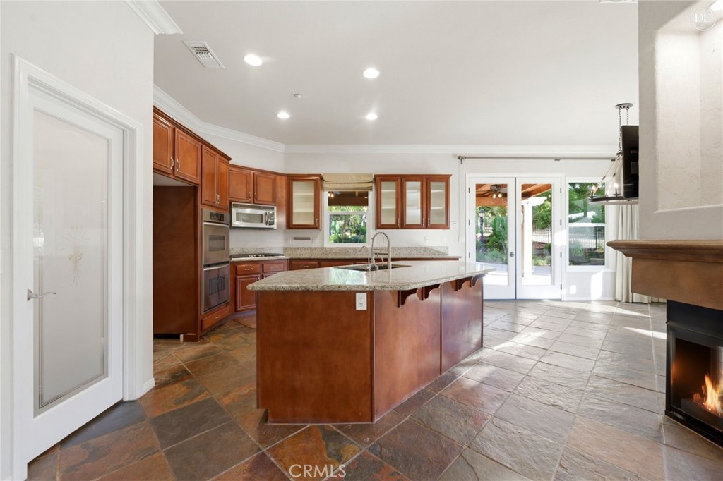 1268 Viento Court Riverside, CA 92508 - Photo 12 of 61