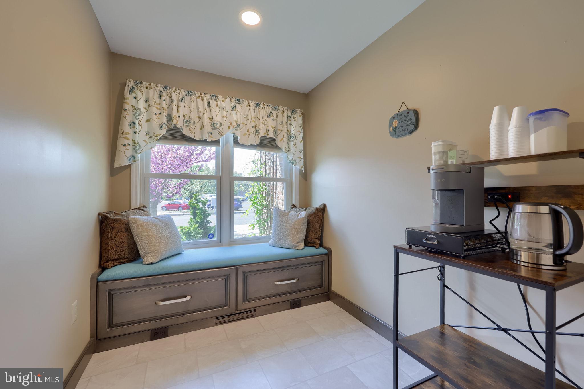 85 Rockford Road Mountville, PA 17554 - Photo 15 of 38 Breakfast nook with storage bench
