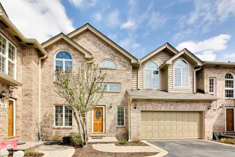 $629,000 | 417 Ashbury Drive, Hinsdale, IL 60521