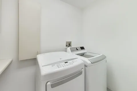 $629,000 | 417 Ashbury Drive, Hinsdale, IL 60521