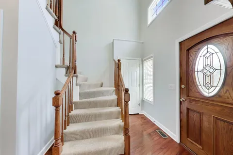 $629,000 | 417 Ashbury Drive, Hinsdale, IL 60521