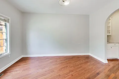 $629,000 | 417 Ashbury Drive, Hinsdale, IL 60521