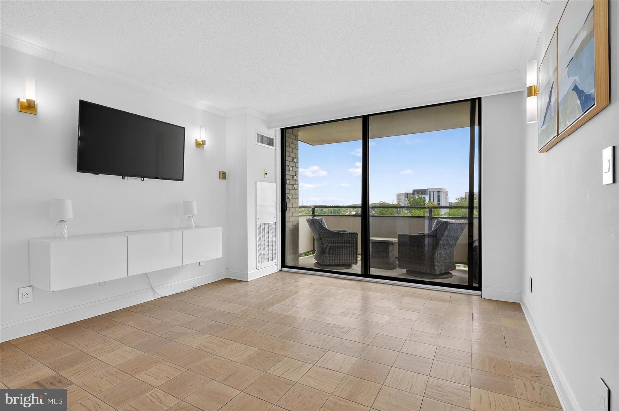 5225 Pooks Hill Road, Unit 715N Bethesda, MD 20814 - Photo 11 of 49