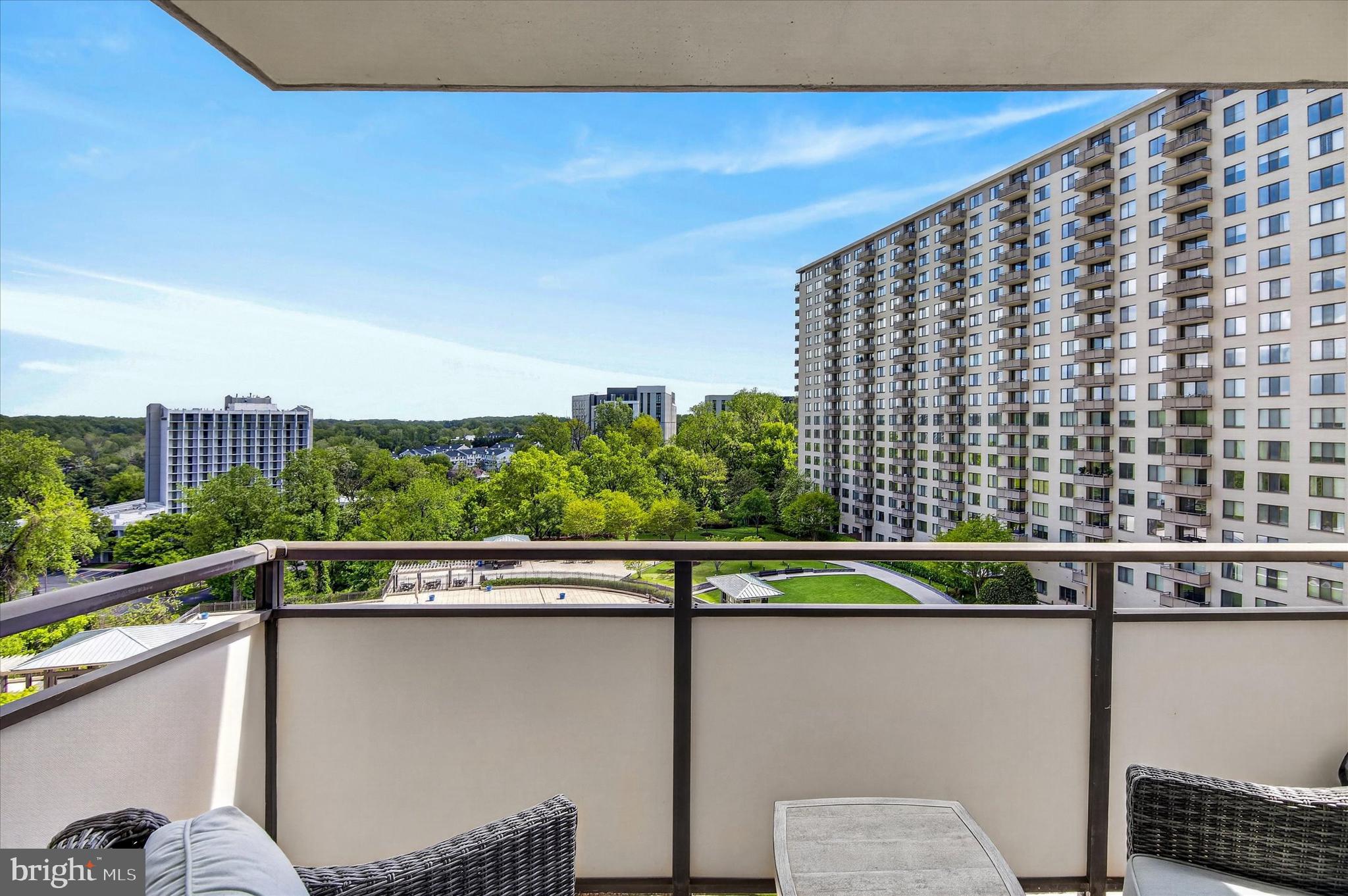 5225 Pooks Hill Road, Unit 715N Bethesda, MD 20814 - Photo 26 of 49