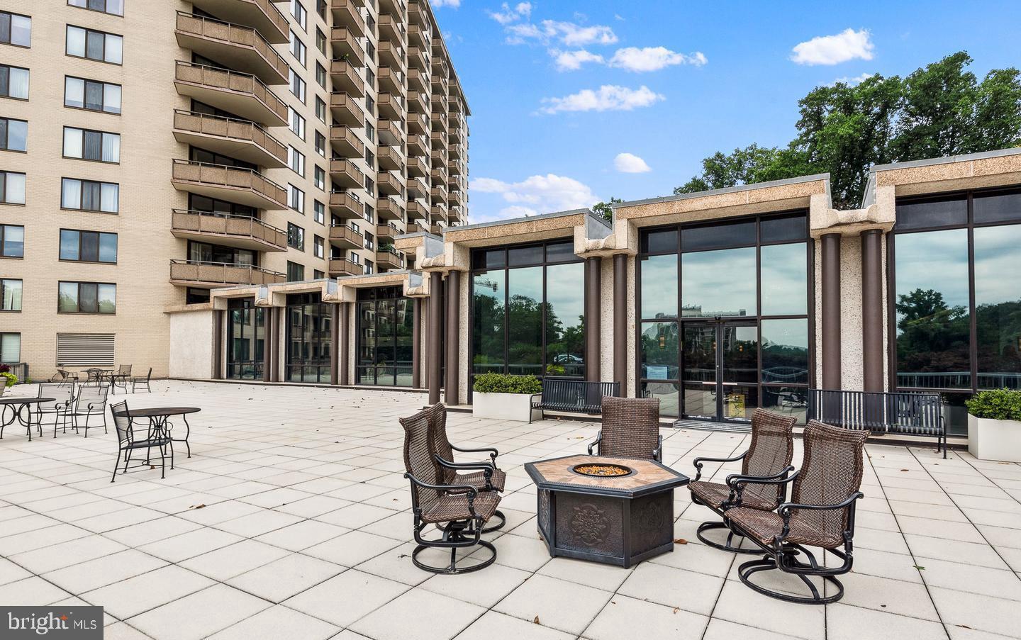 5225 Pooks Hill Road, Unit 715N Bethesda, MD 20814 - Photo 27 of 49