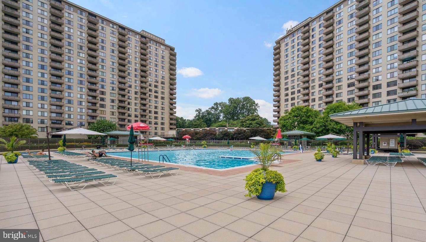 5225 Pooks Hill Road, Unit 715N Bethesda, MD 20814 - Photo 34 of 49