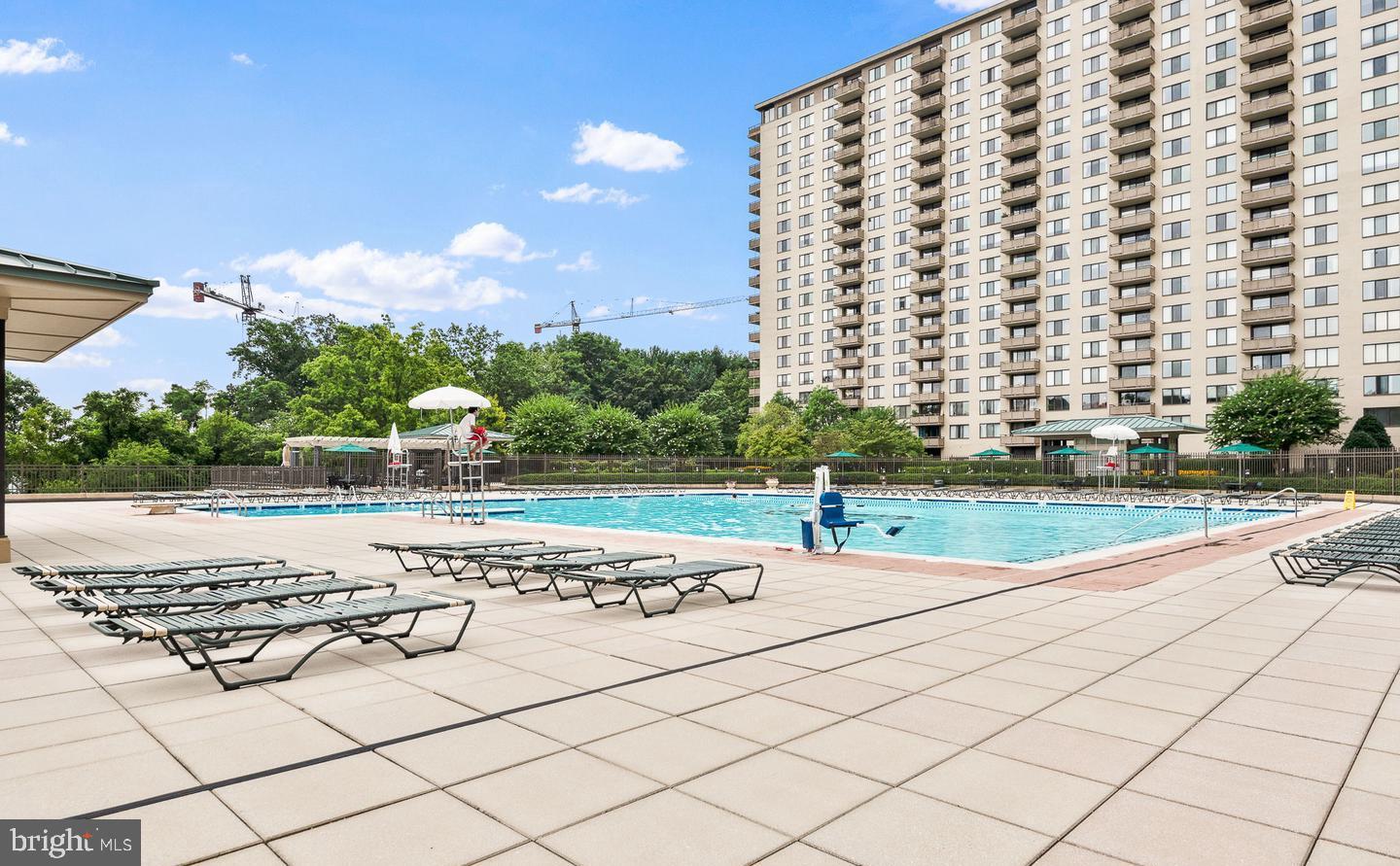 5225 Pooks Hill Road, Unit 715N Bethesda, MD 20814 - Photo 35 of 49