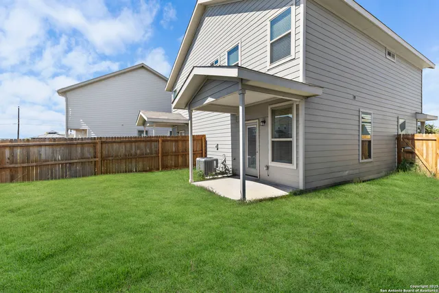 $1,650 | 7615 Gramercy Way, Unit 101/ 102, San Antonio, TX 78253