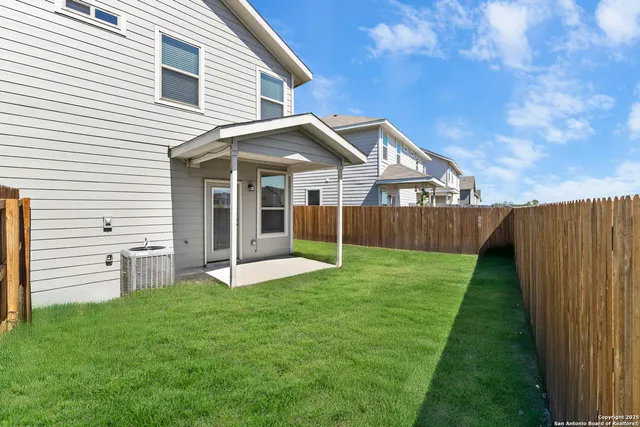 $1,650 | 7615 Gramercy Way, Unit 101/ 102, San Antonio, TX 78253