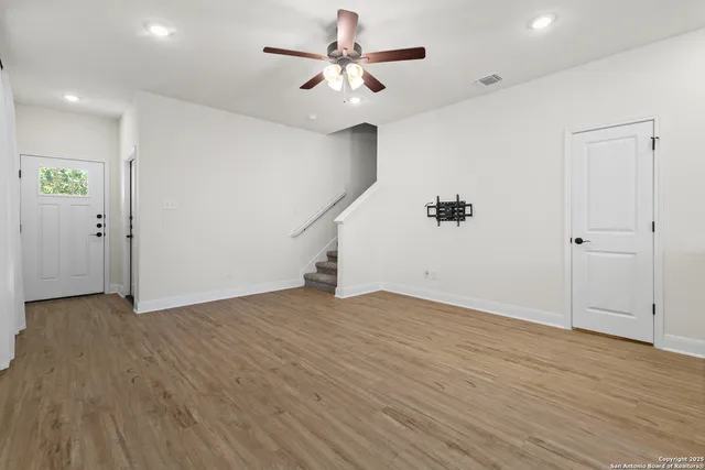 $1,650 | 7615 Gramercy Way, Unit 101/ 102, San Antonio, TX 78253