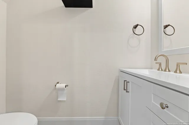 $1,650 | 7615 Gramercy Way, Unit 101/ 102, San Antonio, TX 78253