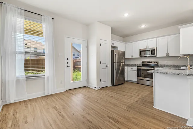 $1,650 | 7615 Gramercy Way, Unit 101/ 102, San Antonio, TX 78253