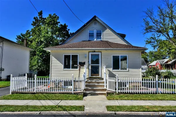 $5,500 | 1-24 28th Street, Fair Lawn, NJ 07410