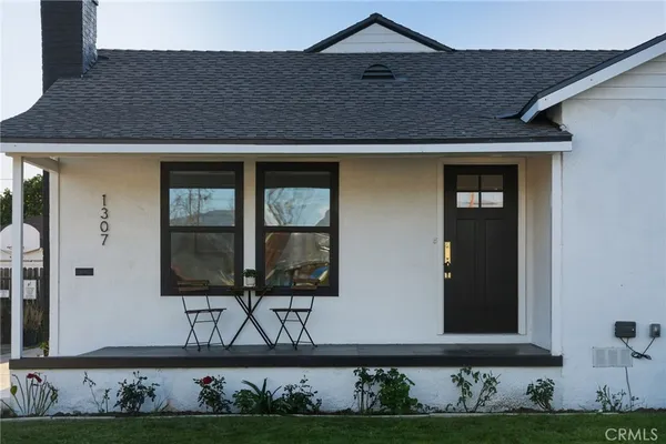 $1,399,000 | 1307 North Avon Street, Burbank, CA 91505