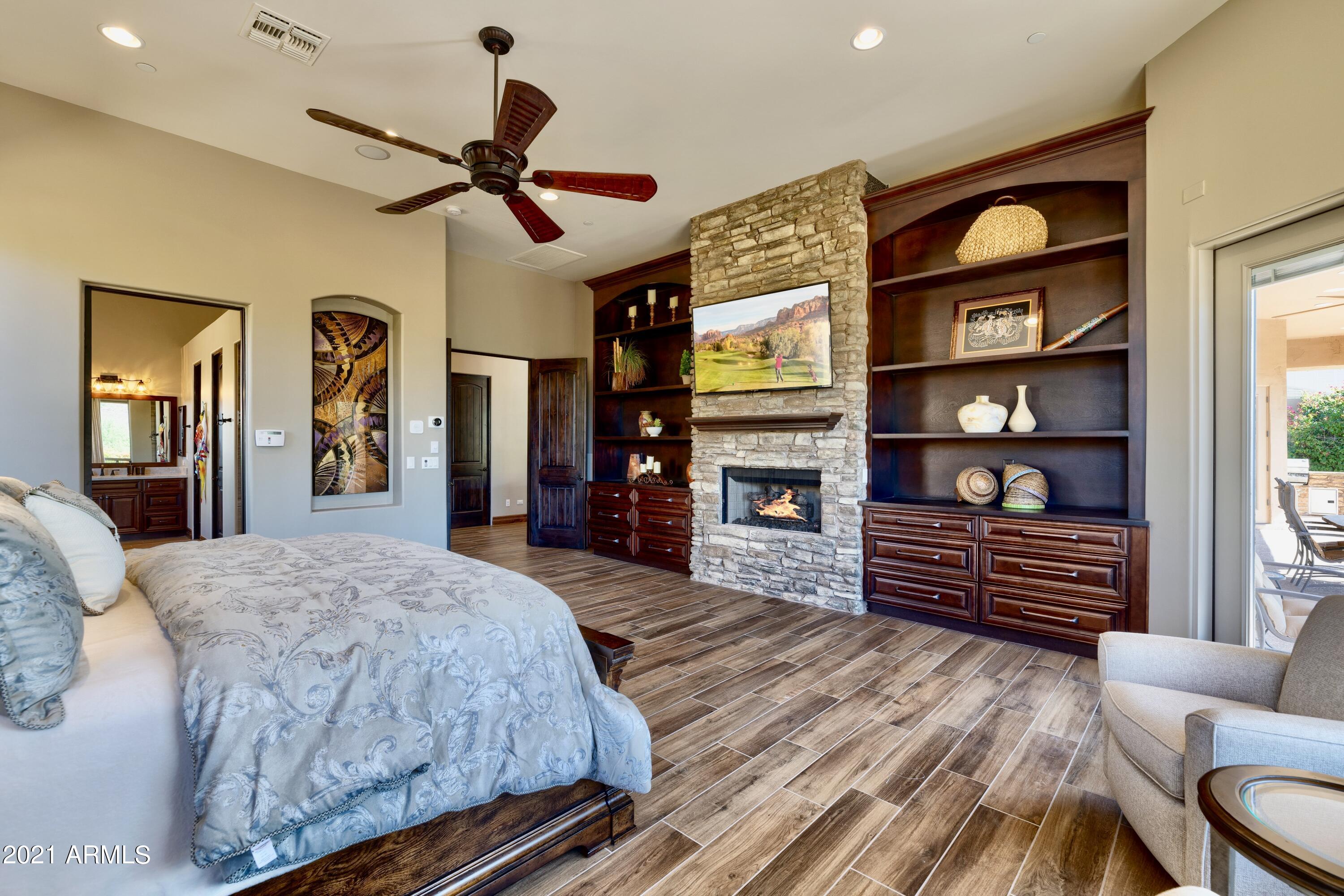 11741 East Parkview Lane Scottsdale, AZ 85255 - Photo 13 of 25 013_Master Bedroom