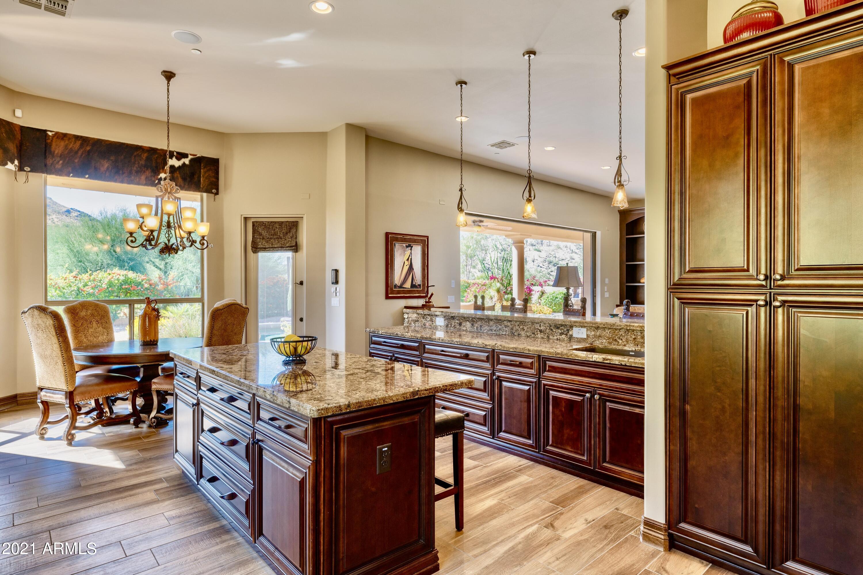 11741 East Parkview Lane Scottsdale, AZ 85255 - Photo 8 of 25 008_KitchenDining