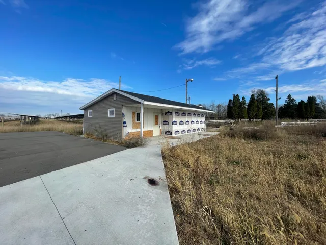 $199,900 | 2770 South Centerville Road, Sturgis, MI 49091