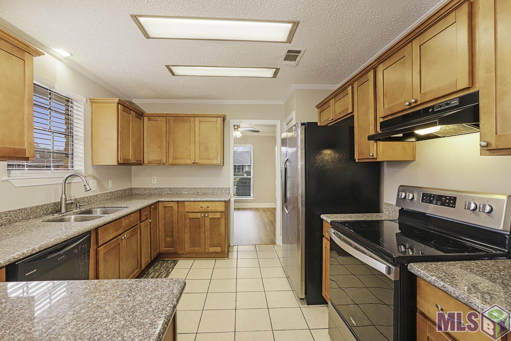 1112 Shadybrook Drive Baton Rouge, LA 70816 - Photo 11 of 31