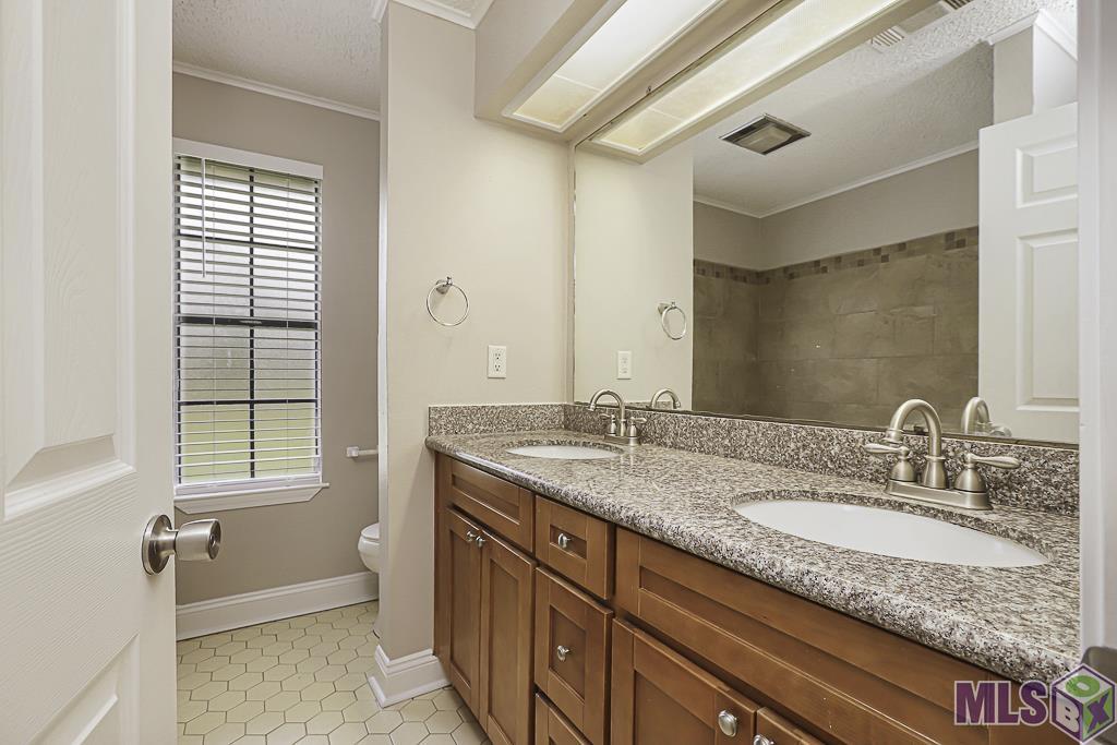 1112 Shadybrook Drive Baton Rouge, LA 70816 - Photo 16 of 31