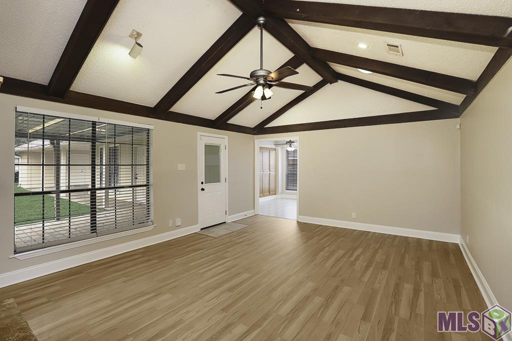 1112 Shadybrook Drive Baton Rouge, LA 70816 - Photo 6 of 31