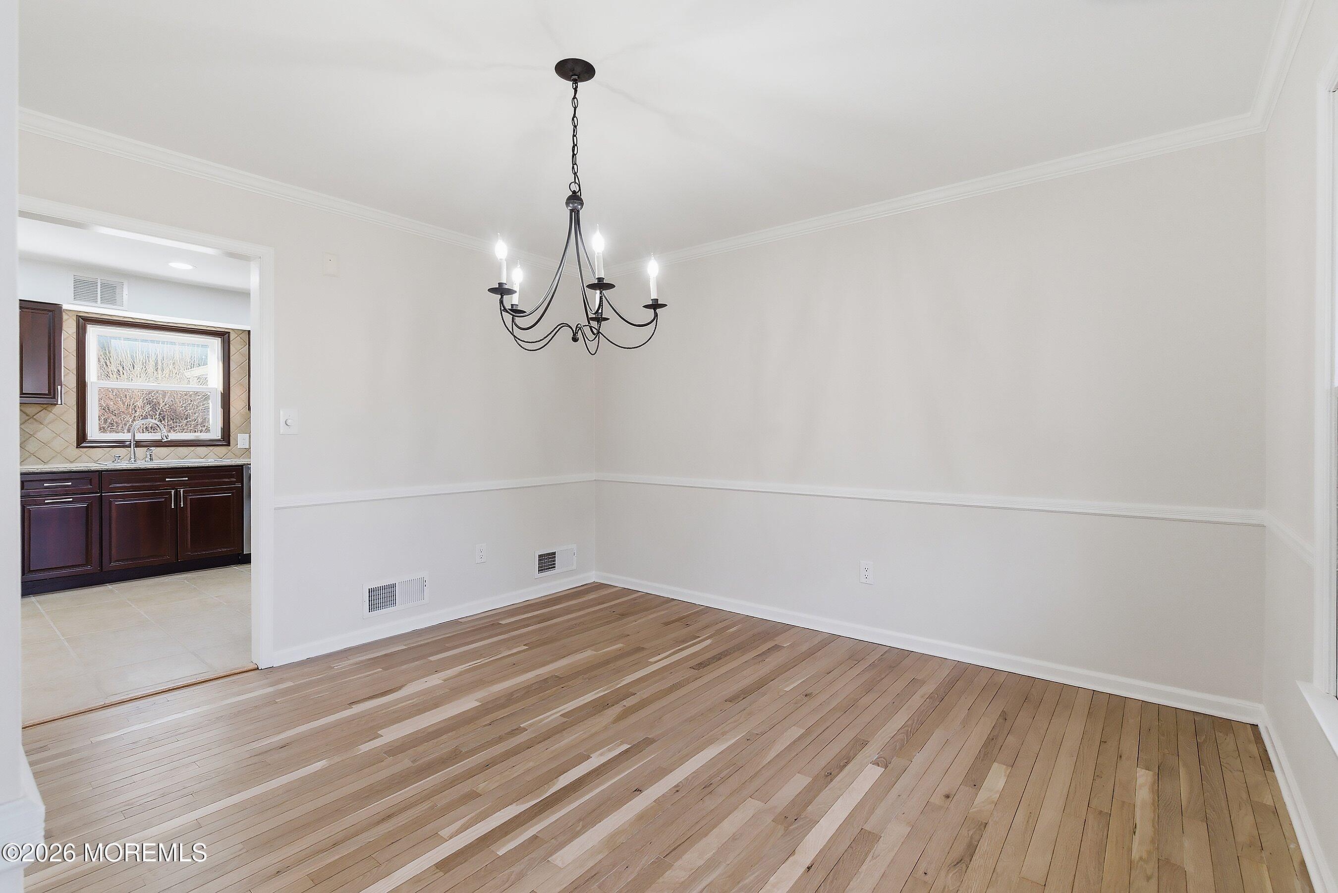 7 Shire Way Middletown, NJ 07748 - Photo 21 of 61 24-Dining 1A