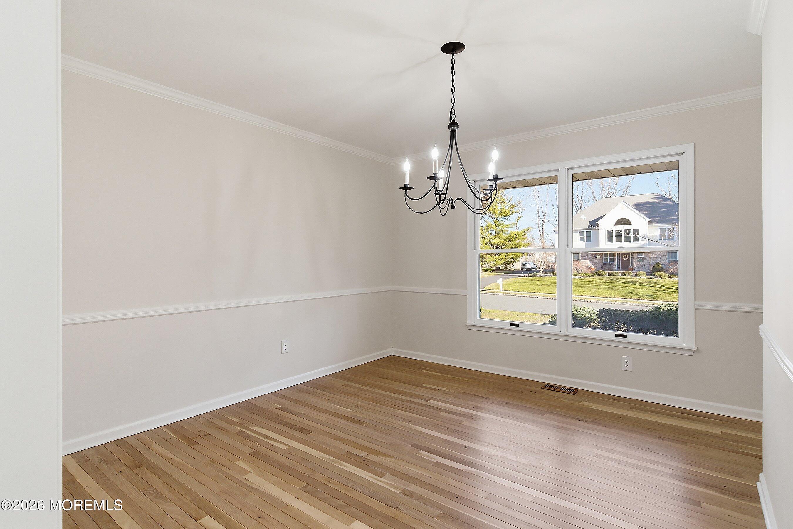 7 Shire Way Middletown, NJ 07748 - Photo 22 of 61 25-Dining 1B