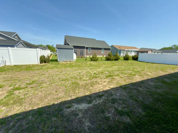 $2,400 | 61 New England Drive, Felton, DE 19943