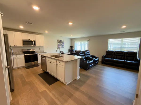 $2,400 | 61 New England Drive, Felton, DE 19943