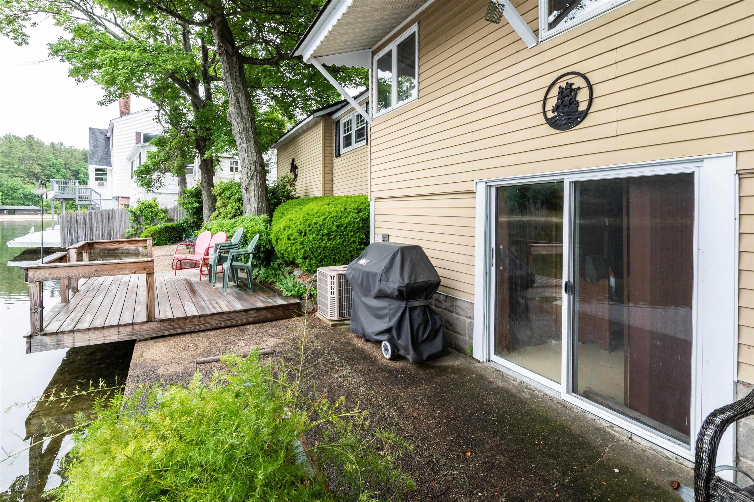 122 Silver Lake Road Hollis, NH 03049 - Photo 11 of 32 Gallery Image 11