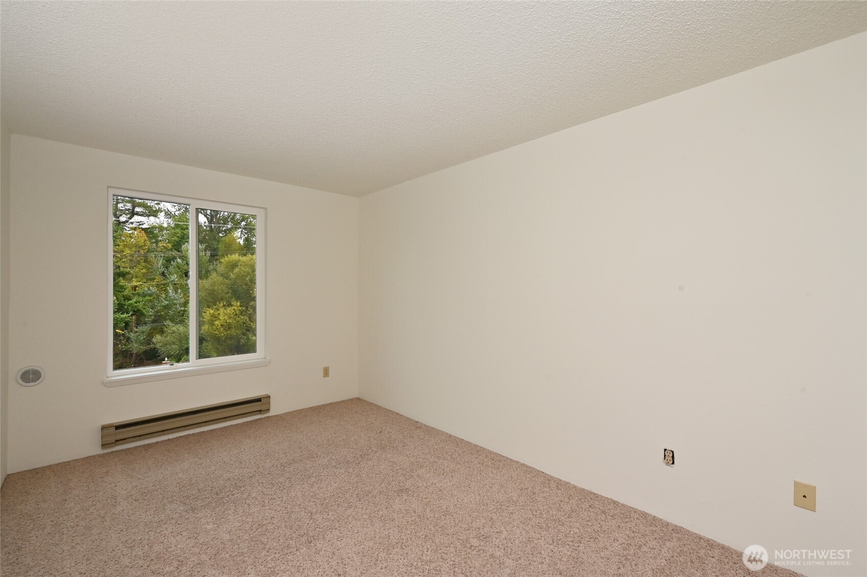10501 8th Avenue Northeast, Unit 417 Seattle, WA 98125 - Photo 20 of 33