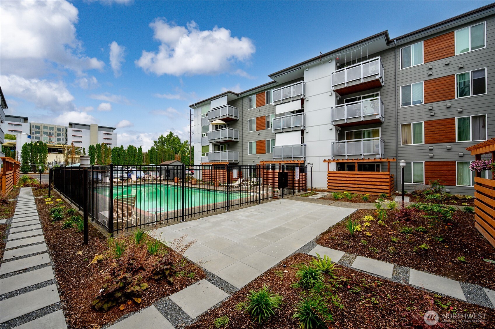 10501 8th Avenue Northeast, Unit 417 Seattle, WA 98125 - Photo 25 of 33