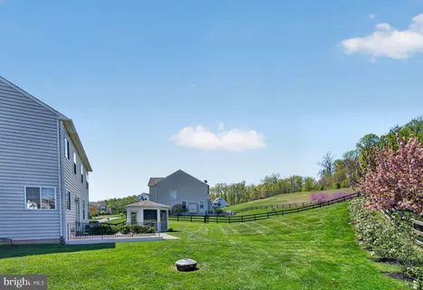 $1,050,000 | 15631 Avebury Manor Place, Leesburg, VA 20176