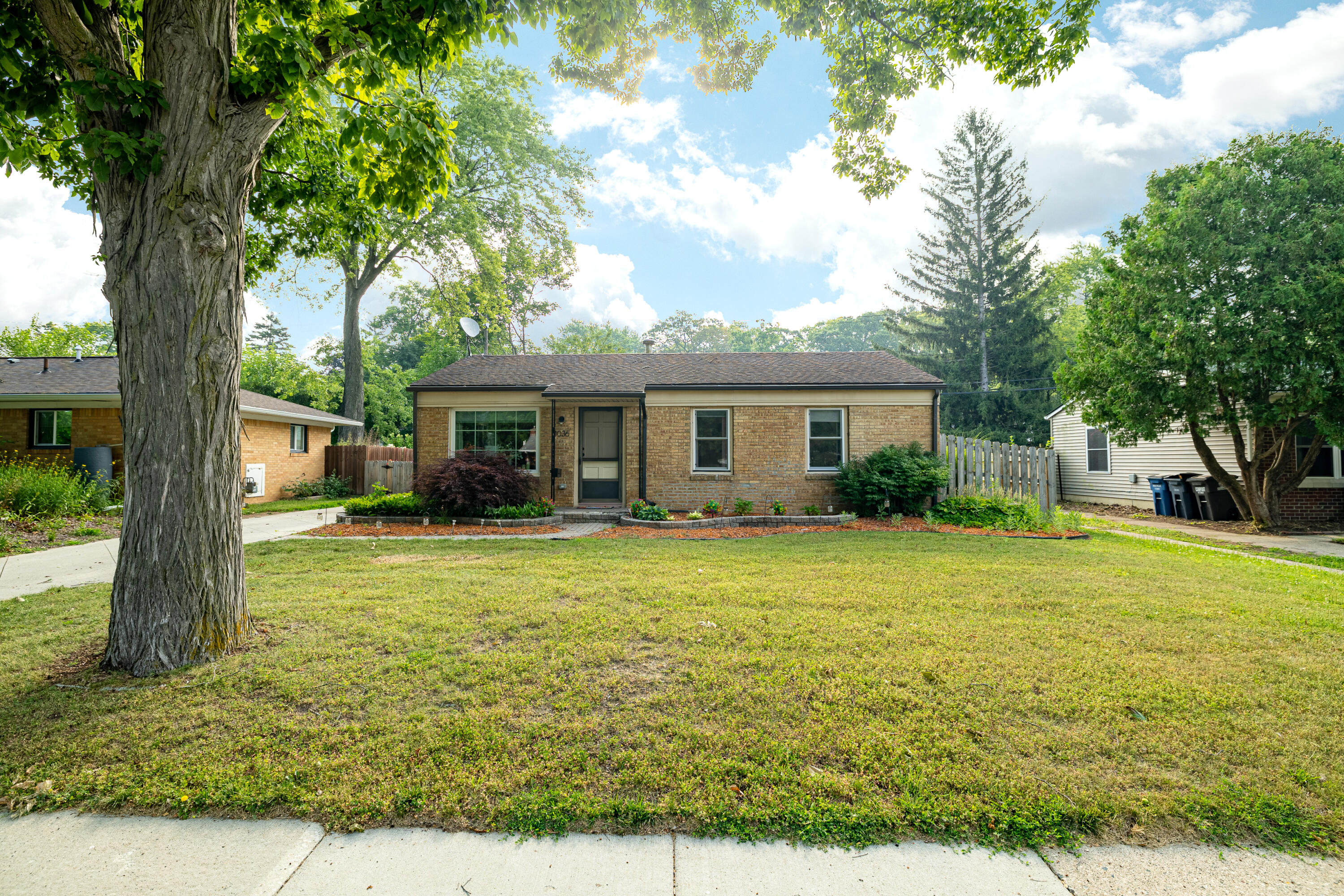 1036 North Maple Road Ann Arbor, MI 48103 - Photo 41 of 43 1036 N Maple Rd (2 of 49)