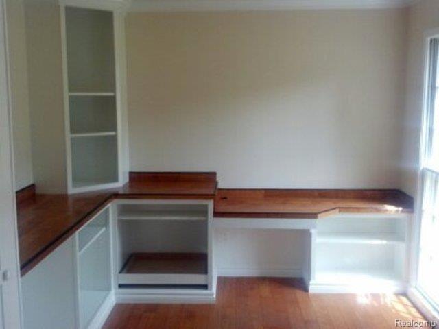 1320 Chestnut Lane Rochester, MI 48309 - Photo 5 of 13 OFFICE - LIBRARY